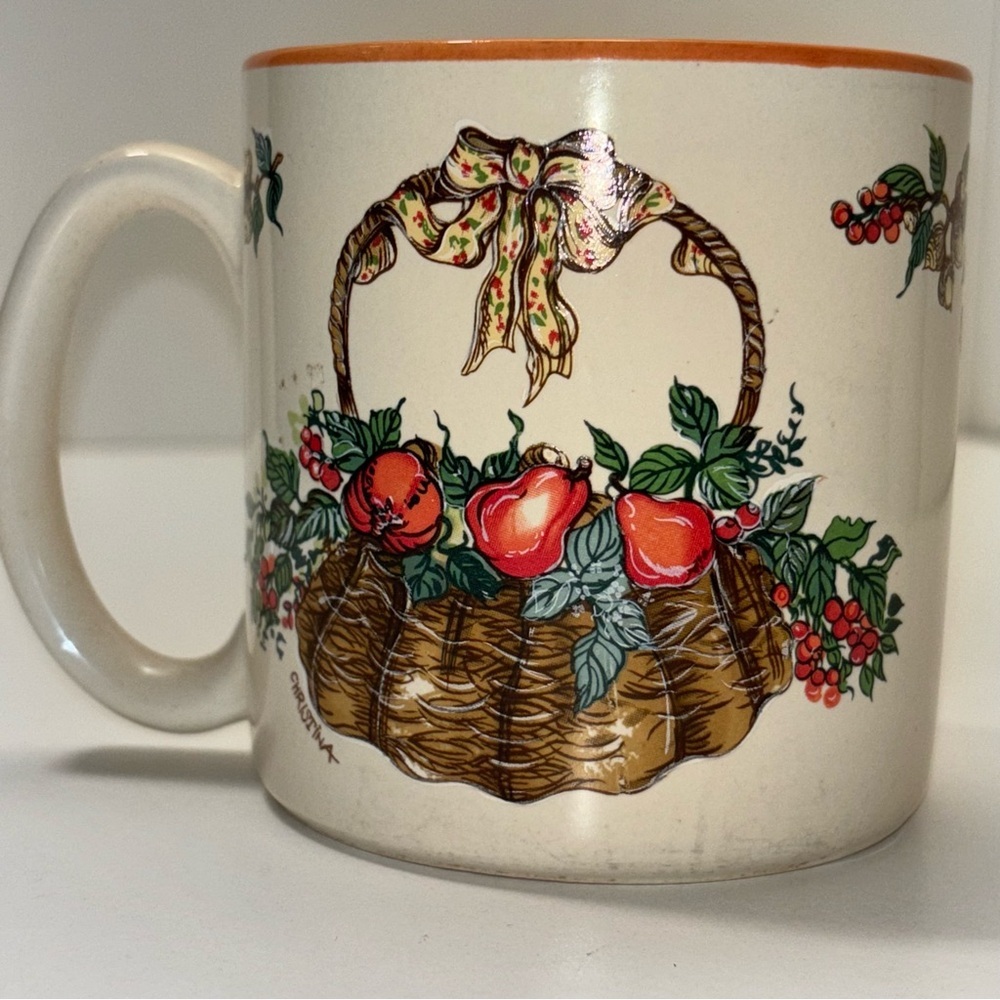 1989 Potpourri Press ceramic Apple Basket autumn themed mug